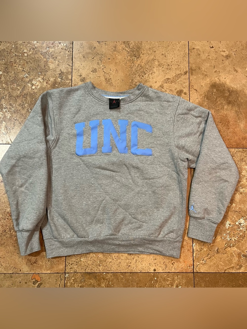 Nike Jordan North Carolina Tar Heels Men’s Crewneck Sweatshirt Medium Grey